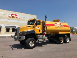 2013 CAT T660 WATER TRUCK W KLEIN K400 4,000 GALLON TANK