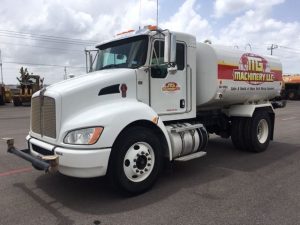 2017 KENWORTH WITH 2500 GALLON WATER TANK