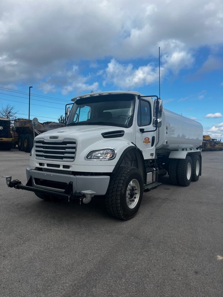 2025 Freightliner M2-106 4,000 Gallon Water Truck 5 2025 Freightliner M2-106 4,000 Gallon Water Truck